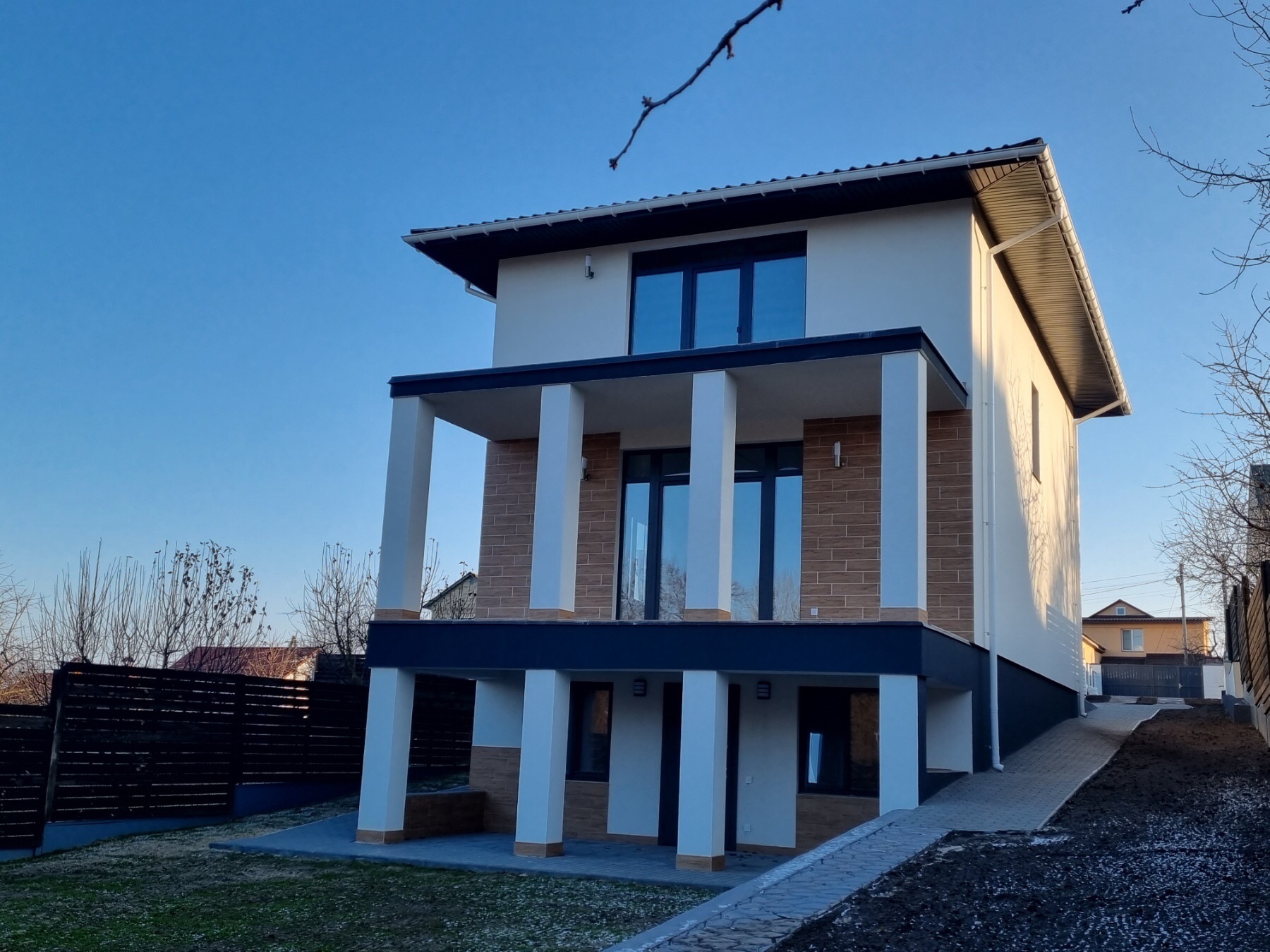 Продаж будинку 145 м²