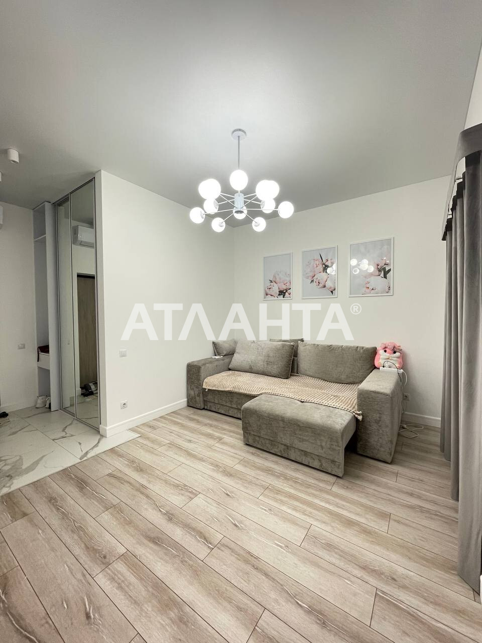 Продажа 1-комнатной квартиры 40 м², Новаторов ул.