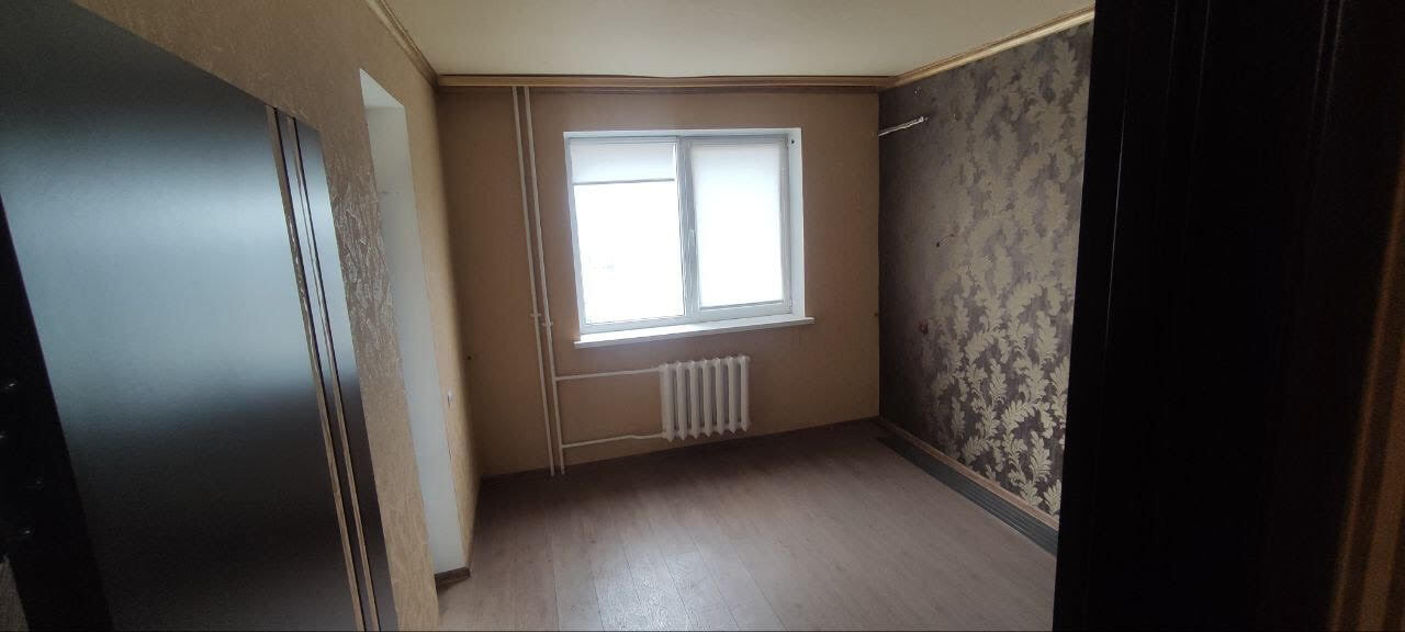 Продажа 3-комнатной квартиры 72 м², Петровского пл., 1