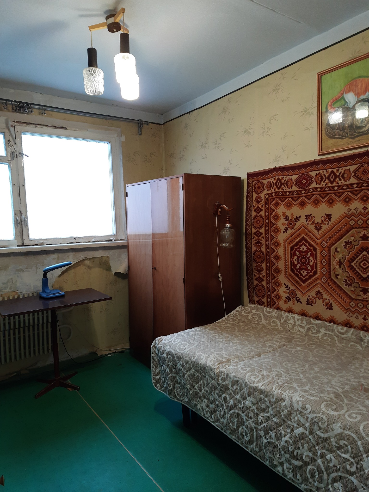 Продаж 3-кімнатної квартири 64 м², Героїв Праці вул.