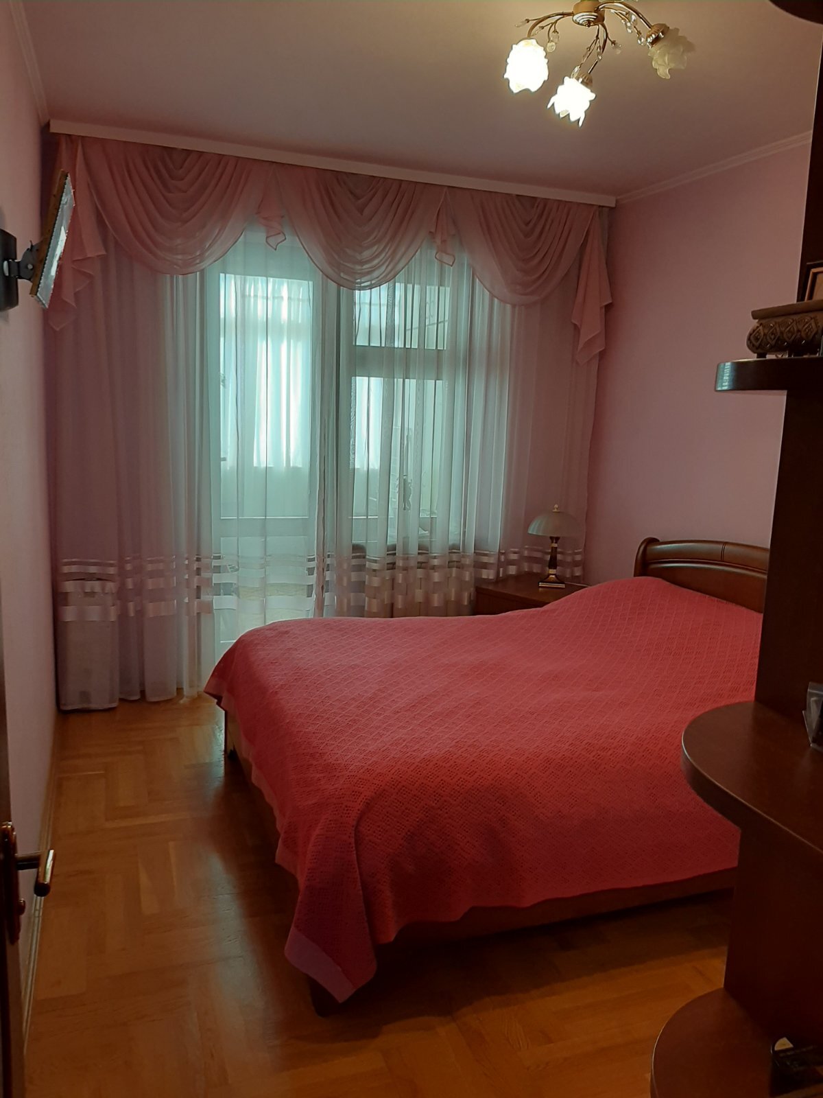 Продажа 3-комнатной квартиры 63 м², Героев просп., 33