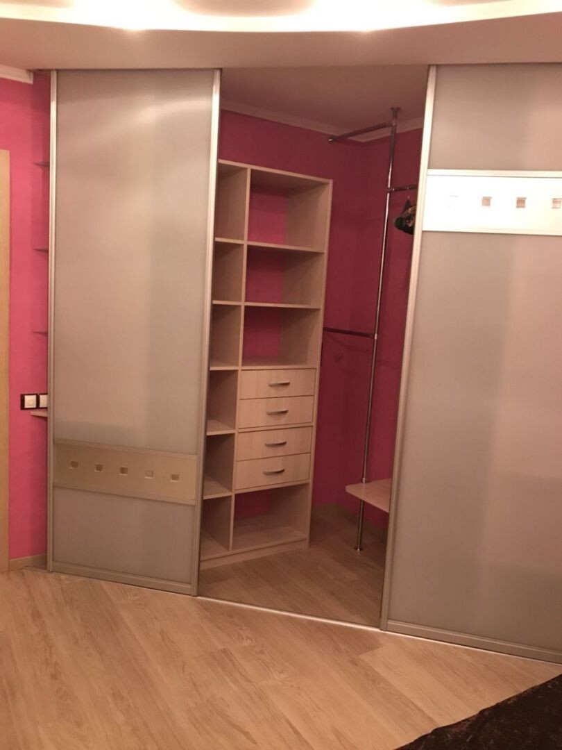 Аренда 3-комнатной квартиры 65 м², Валентиновская ул., 18