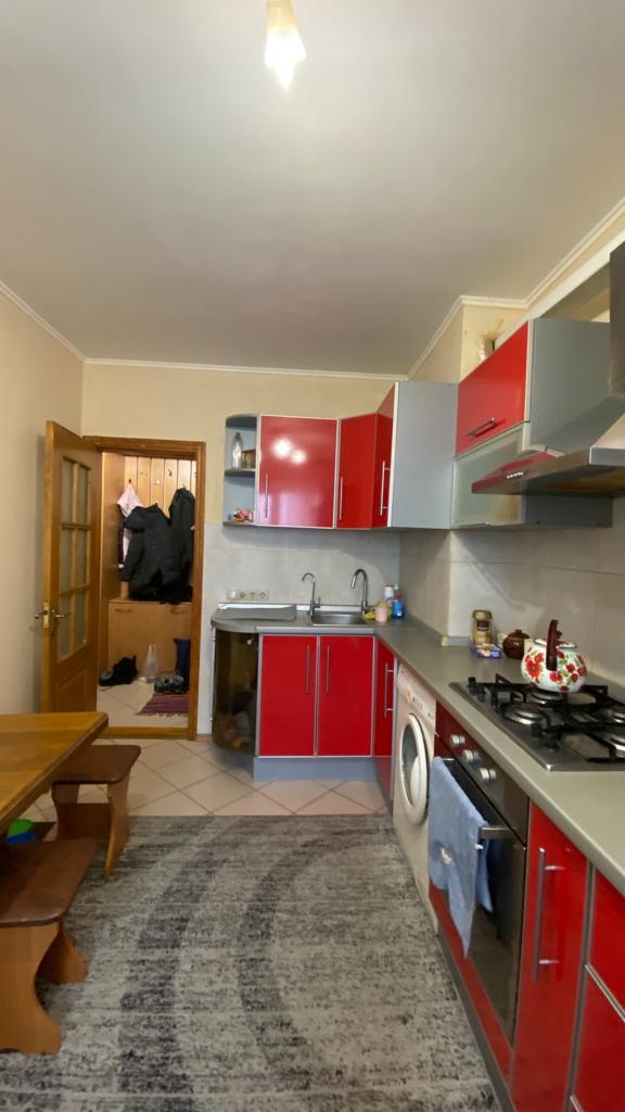 Продаж 3-кімнатної квартири 64 м², Добровольского просп., 75