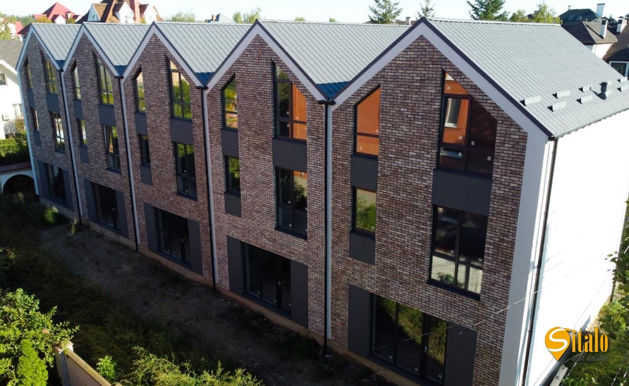 Продаж будинку 140 м²