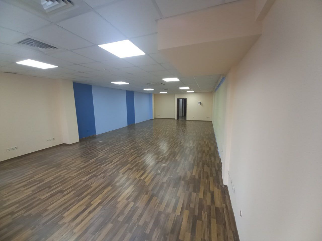 Оренда офісу 42 м², Барикадна вул., 1