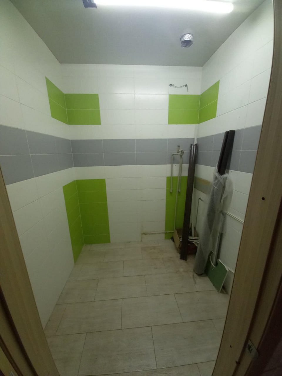 Аренда коммерции 97 м², Крутогорный спуск, 2