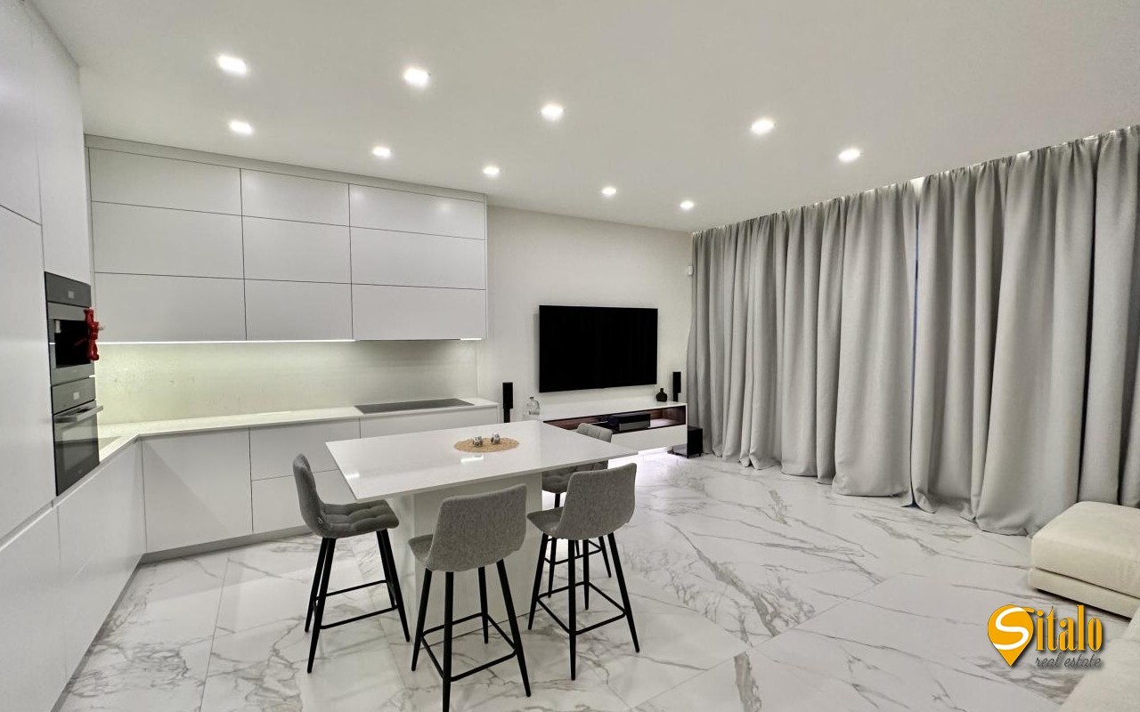 Продажа дома 240 м², 1-я Озерная ул.