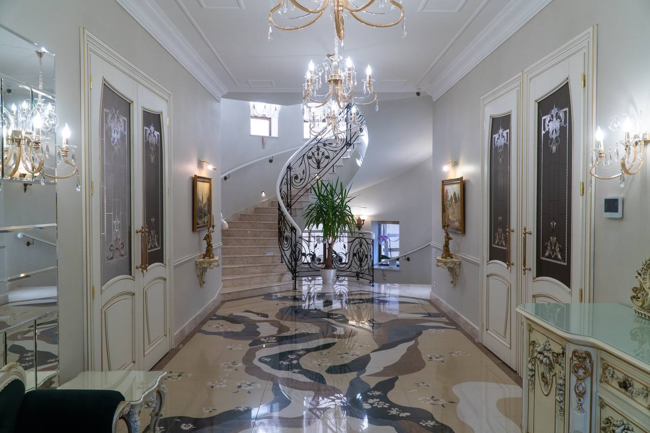 Продажа дома 650 м², Каманина ул., 4