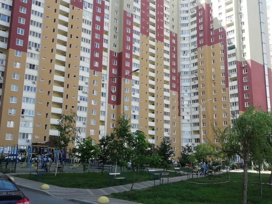 Продаж 3-кімнатної квартири 95 м², Сергія Данченка вул.