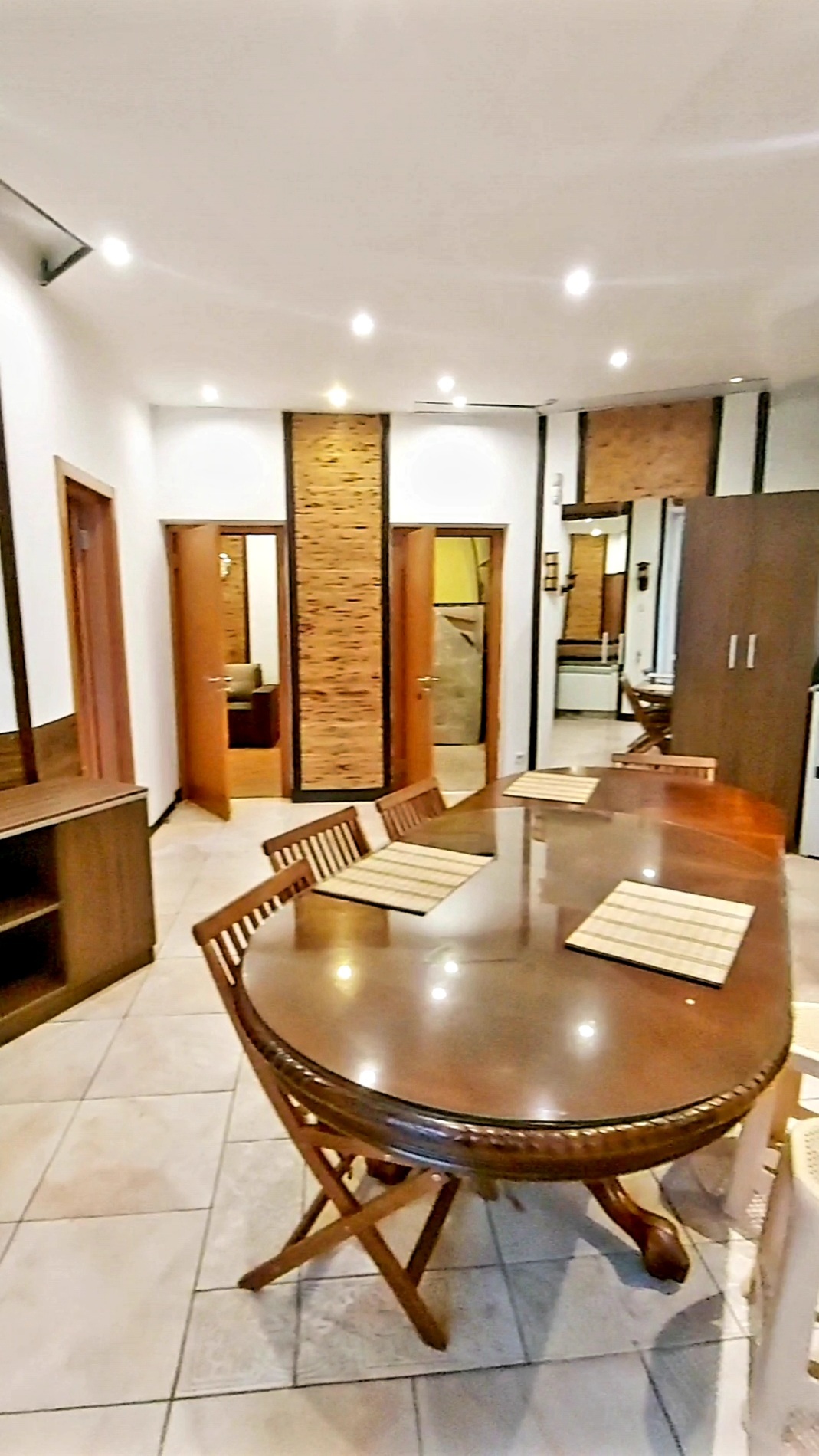 Аренда 5-комнатной квартиры 247 м², Мечникова ул., 10/2