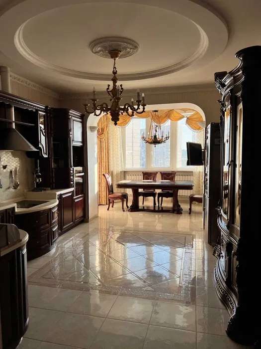 Продажа 4-комнатной квартиры 160 м², Ивасюка пр., 4