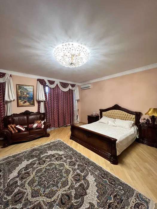 Продажа 4-комнатной квартиры 160 м², Ивасюка пр., 4