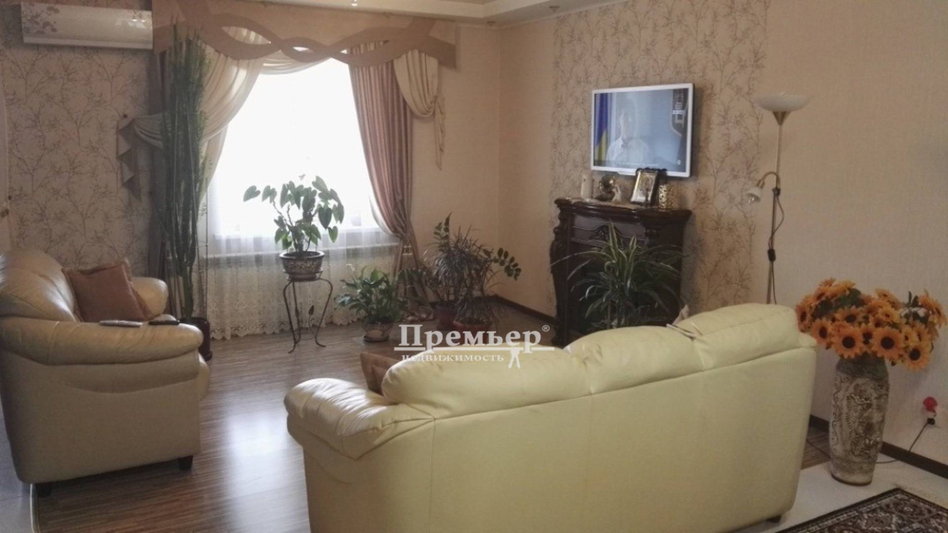 Продажа 2-комнатной квартиры 75 м², Академика Сахарова ул.
