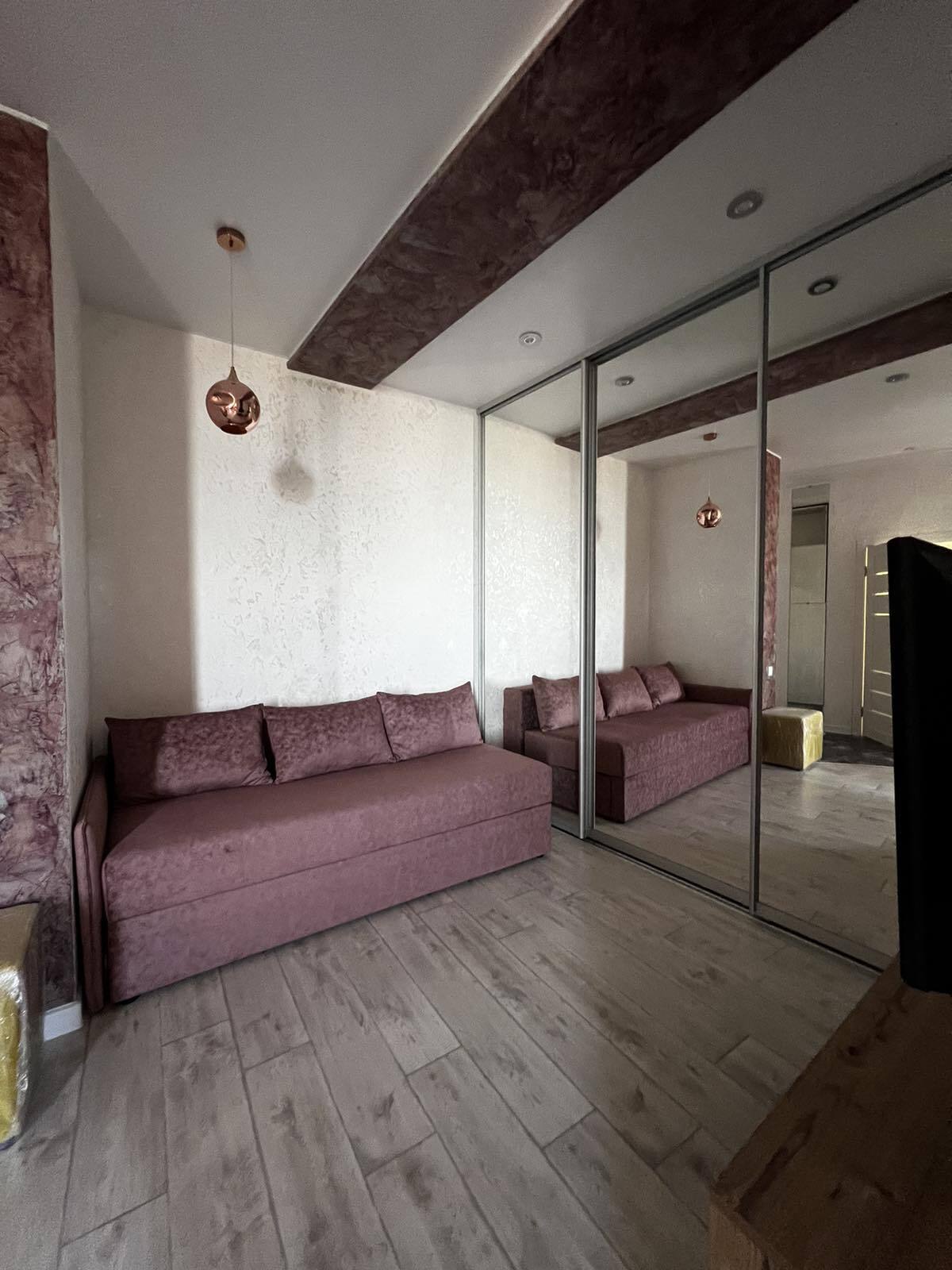Продажа 1-комнатной квартиры 42 м², Каманина ул., 16А/4