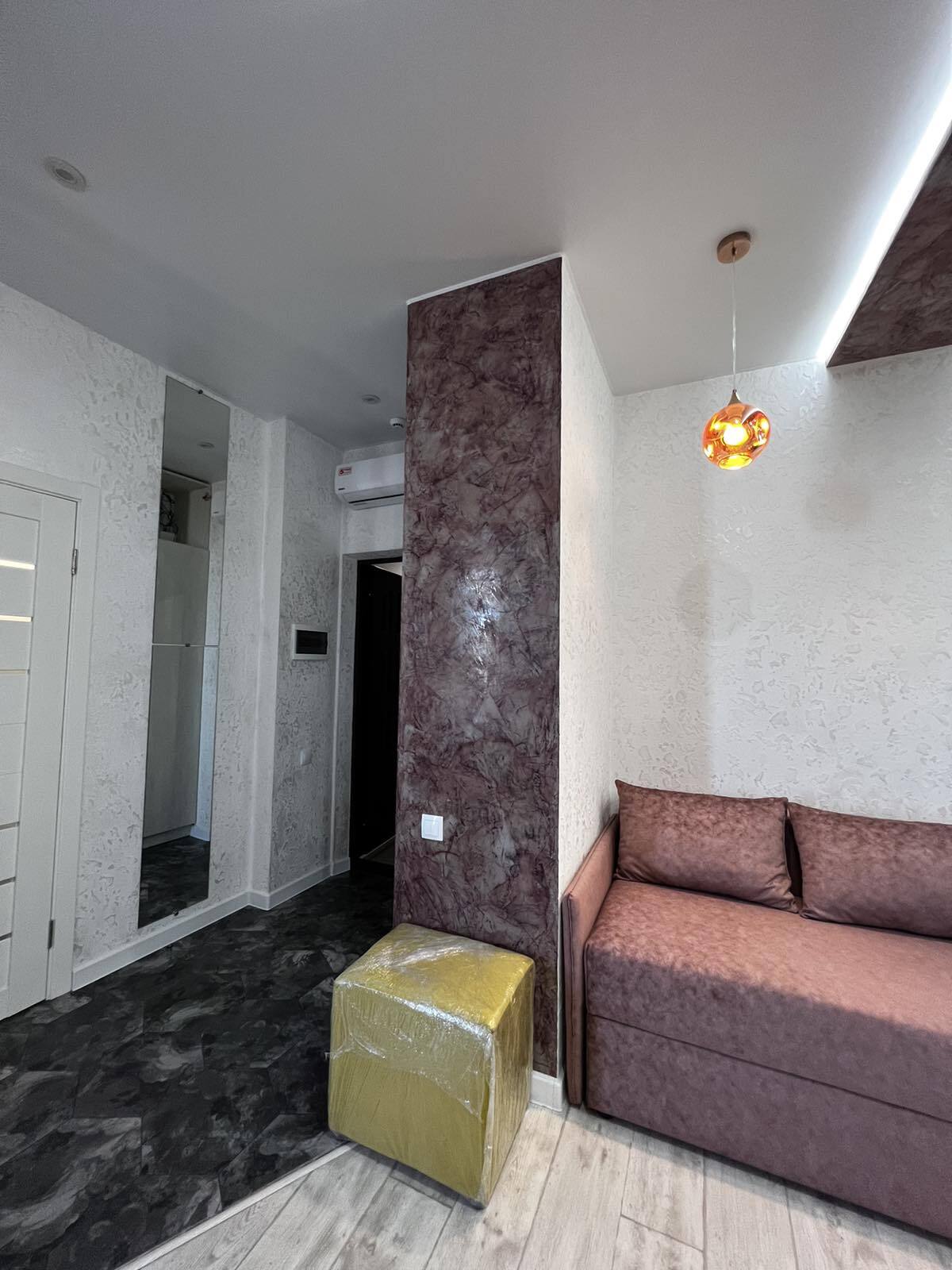 Продажа 1-комнатной квартиры 42 м², Каманина ул., 16А/4