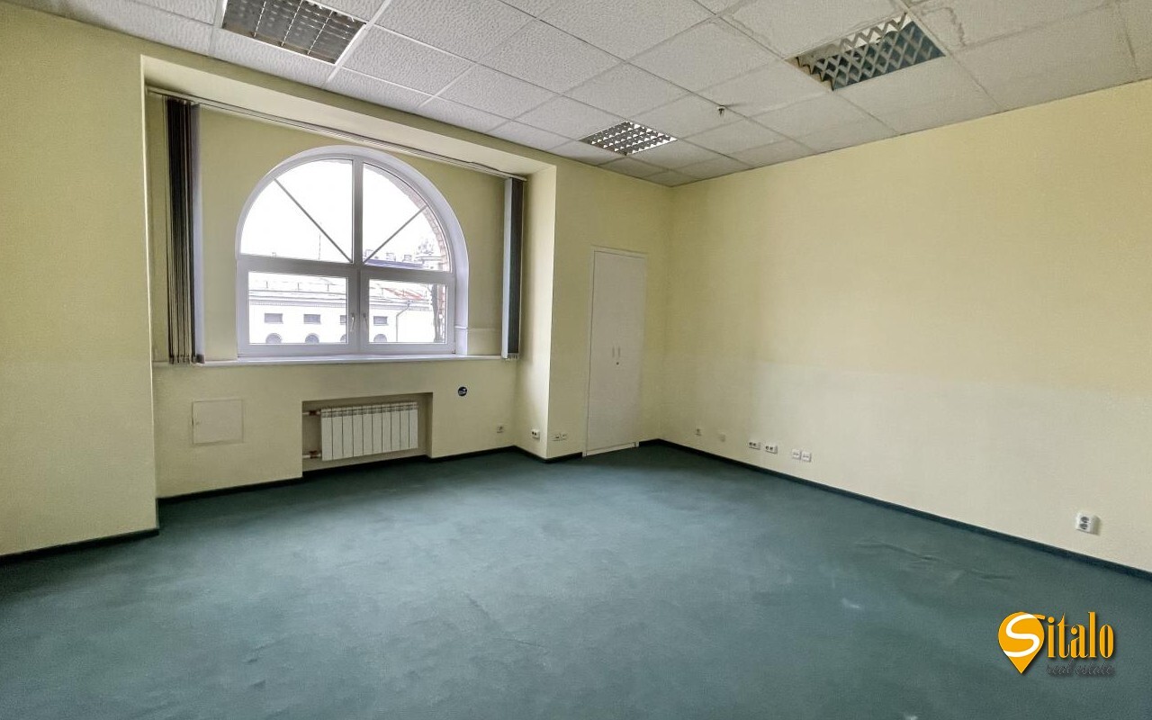 Оренда офісу 245 м², Пирогова вул.