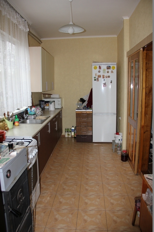 Продаж будинку 180 м²