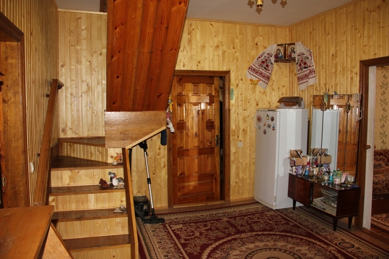 Продаж будинку 180 м²