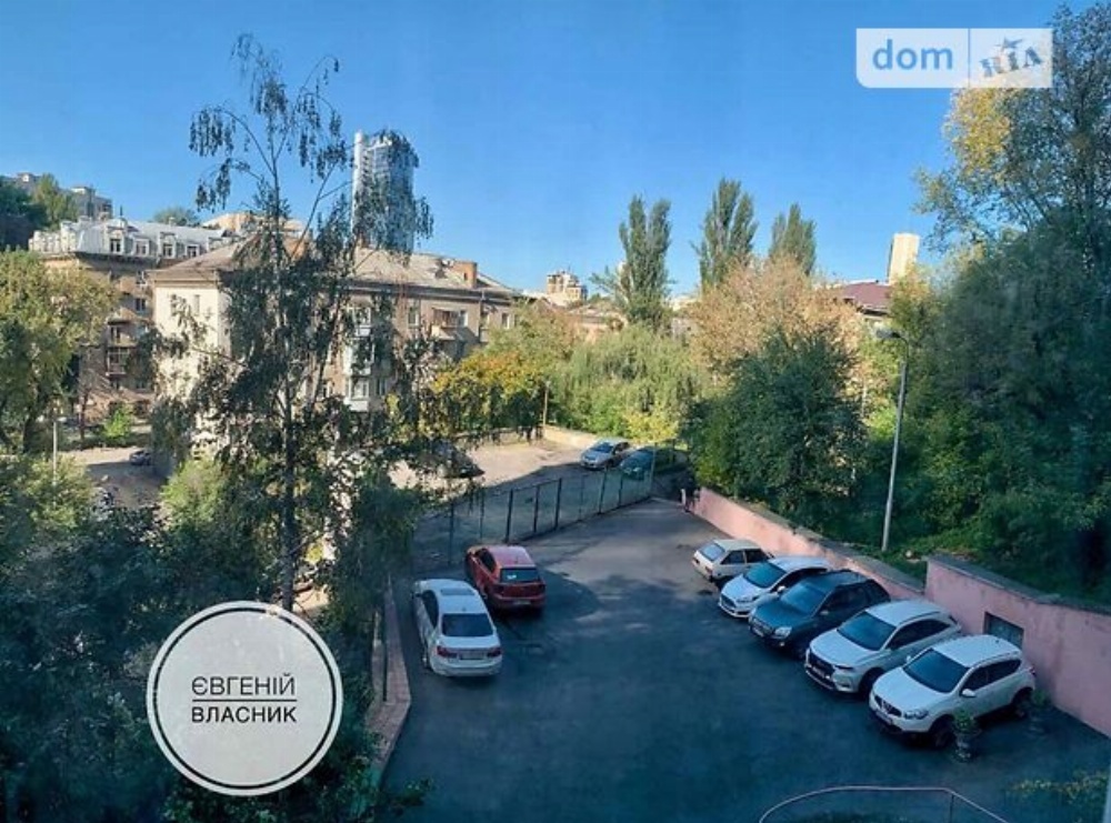 Продажа 3-комнатной квартиры 70 м², Леонида Первомайского ул.