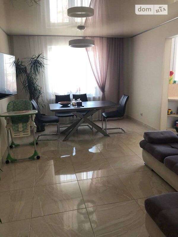 Продажа 3-комнатной квартиры 95 м², Здолбуновская ул., 13
