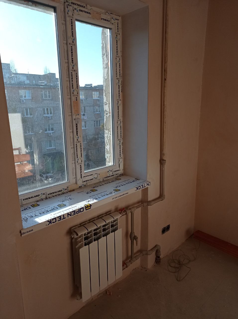 Продажа 2-комнатной квартиры 28 м², Ньютона ул., 113