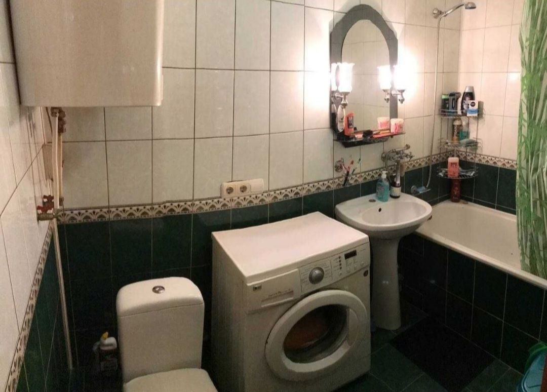 Продажа 3-комнатной квартиры 68 м², Головатого ул., 4