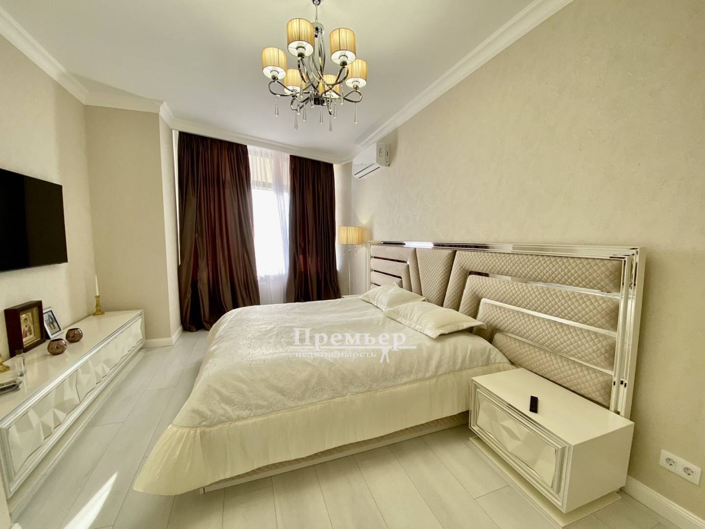 Продажа 3-комнатной квартиры 150 м², Академика Сахарова ул.