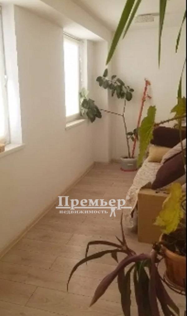 Продаж 3-кімнатної квартири 131 м², Черноморского Казачества вул.