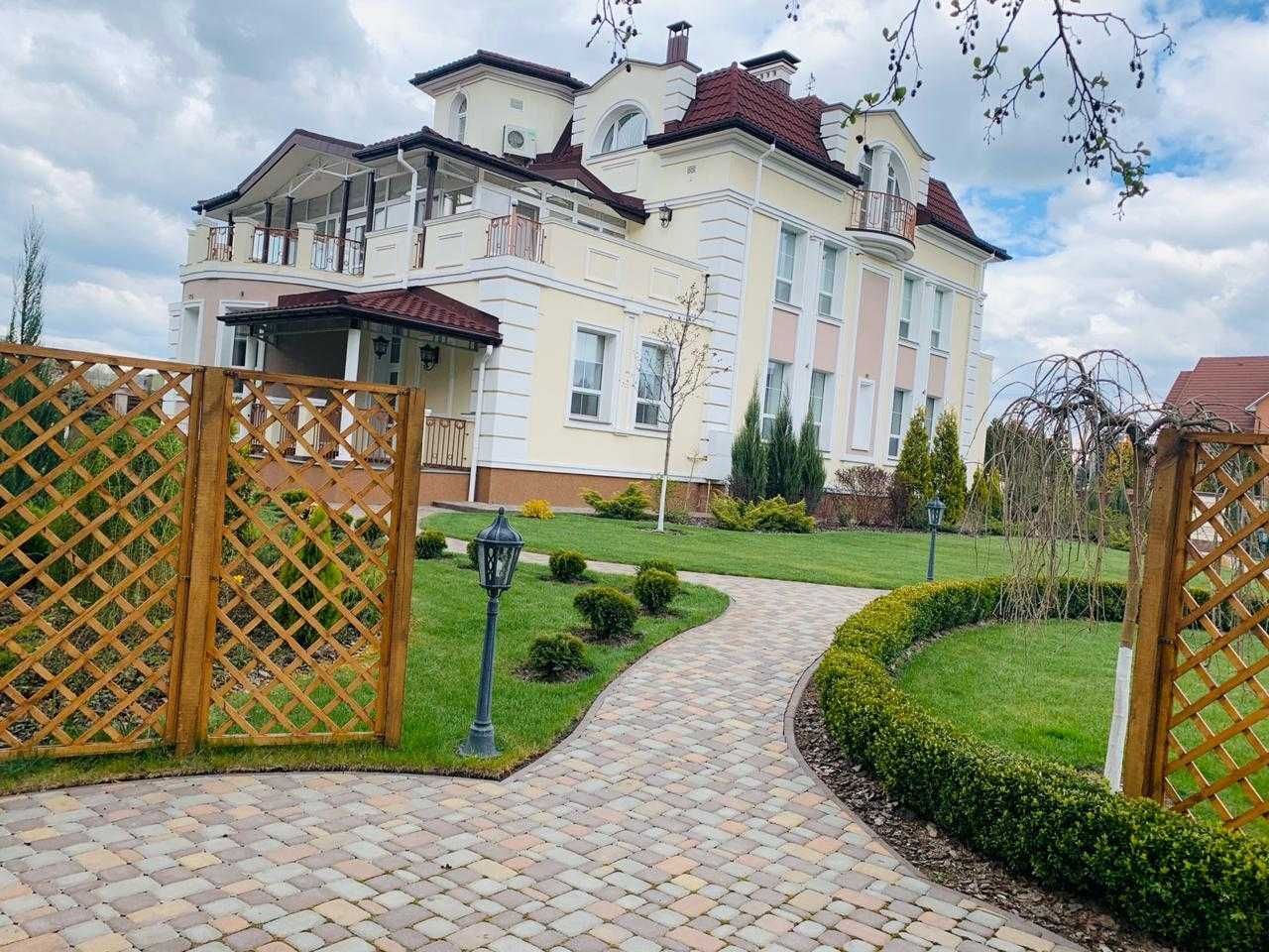 Оренда будинку 650 м²