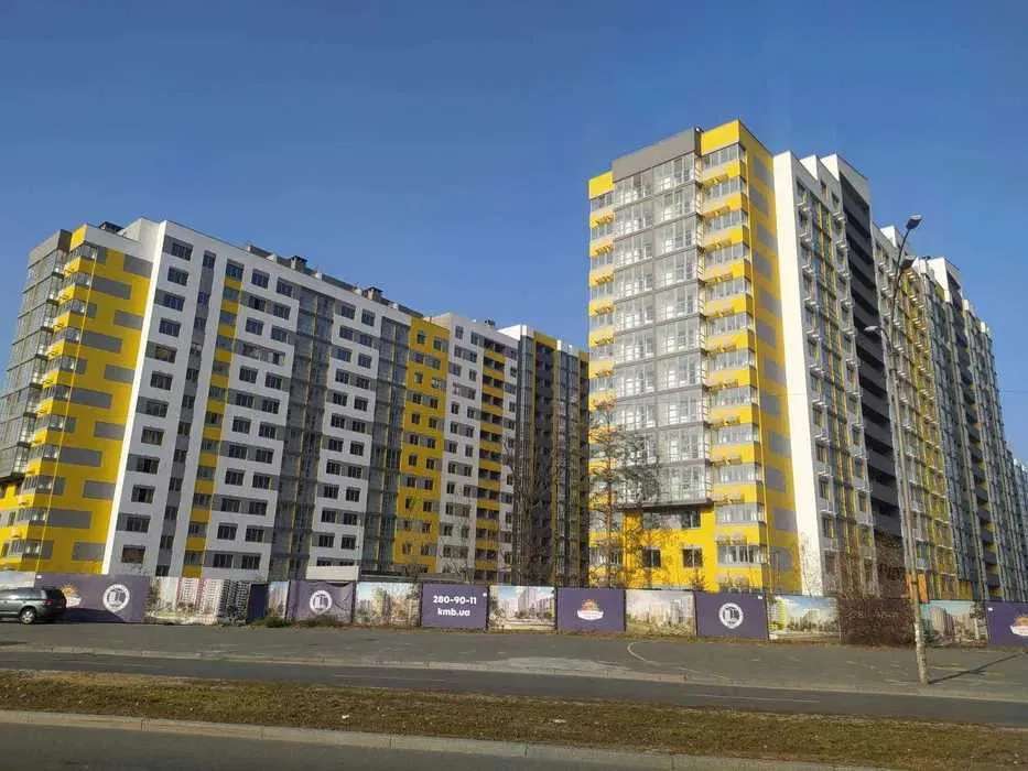 Продажа 3-комнатной квартиры 72 м², Бориспольская ул., 18-26