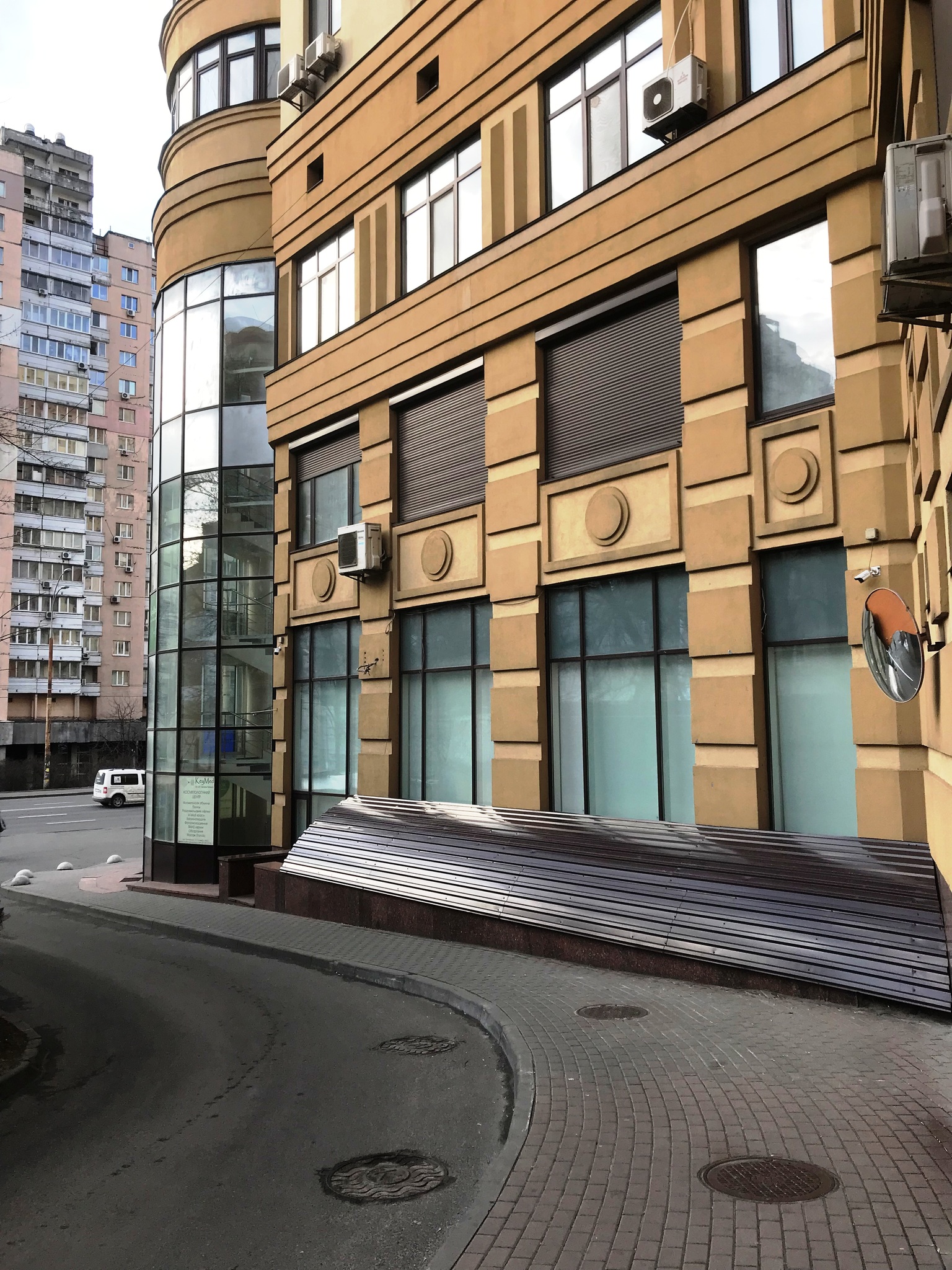 Оренда приміщення вільного призначення 266 м², Полтавська вул., 10