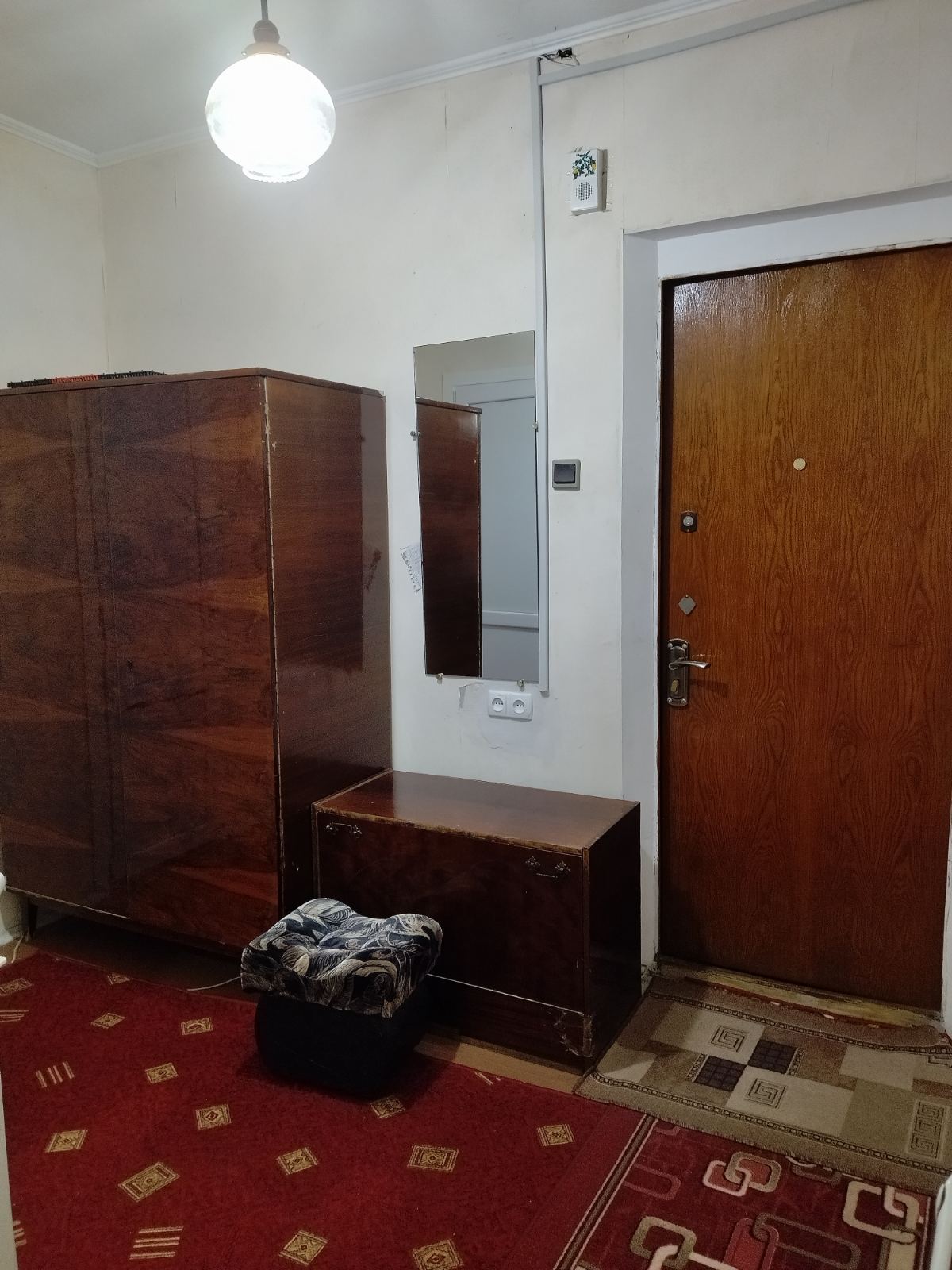 Оренда 1-кімнатної квартири 35 м², Генерала Бочарова вул., днепропетровская ул., 6/16
