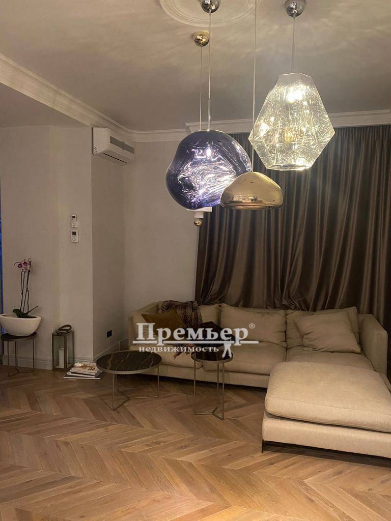 Продажа 2-комнатной квартиры 120 м², Морская ул.