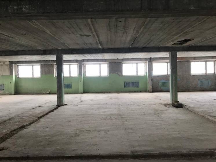 Продаж івент-майданчику 7000 м², Районна вул.