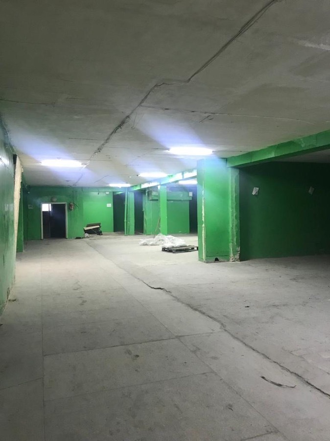 Продаж івент-майданчику 7000 м², Районна вул.