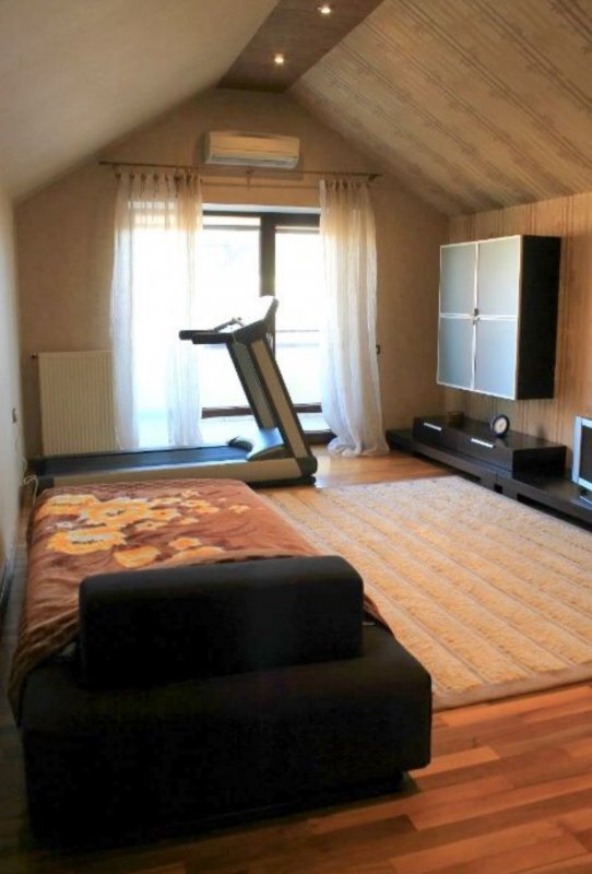 Оренда будинку 400 м², Львівська вул., 15