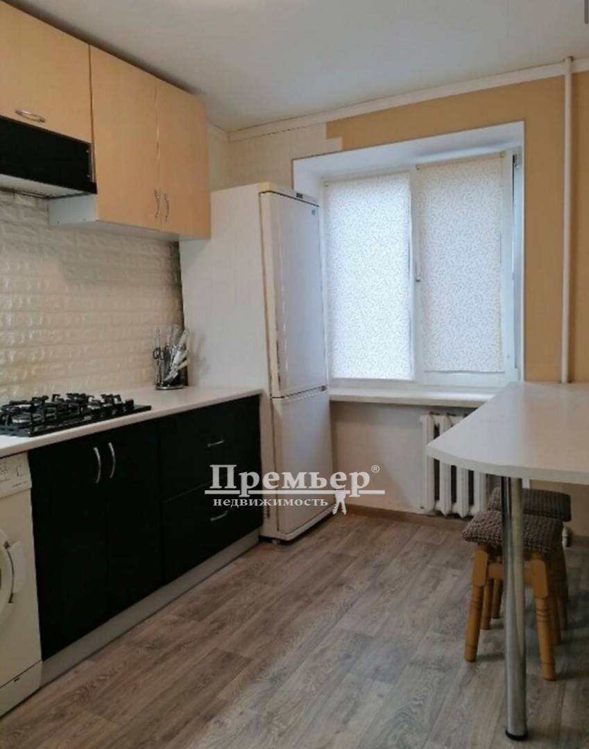 Продаж 4-кімнатної квартири 78 м², Генерала Бочарова вул.