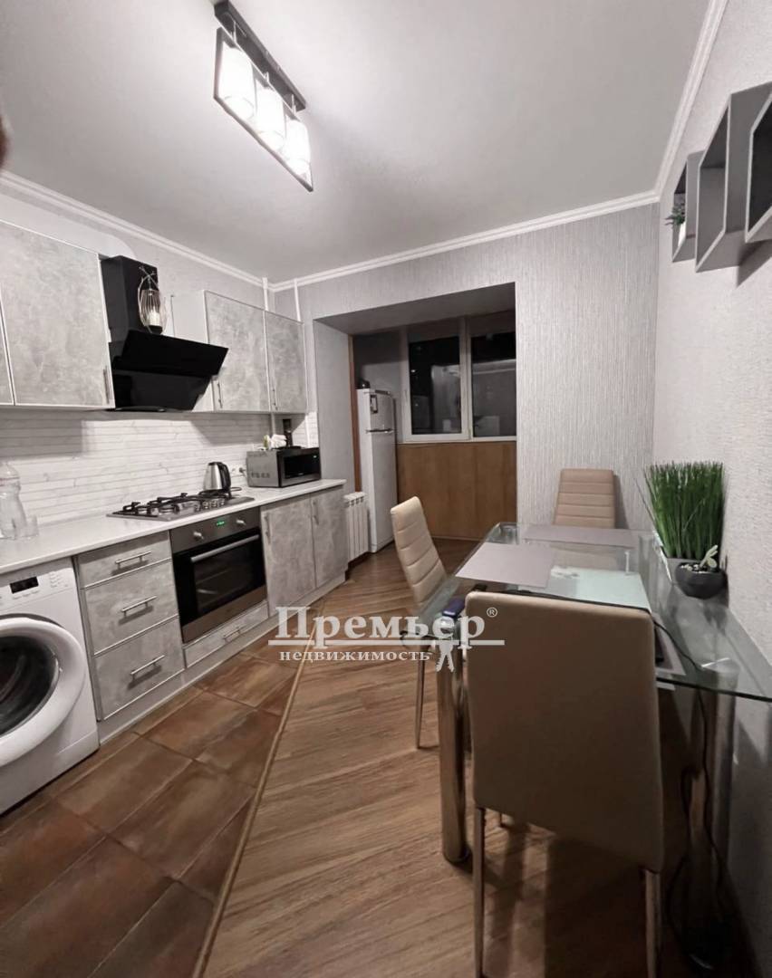Продажа 2-комнатной квартиры 58 м², Академика Сахарова ул.