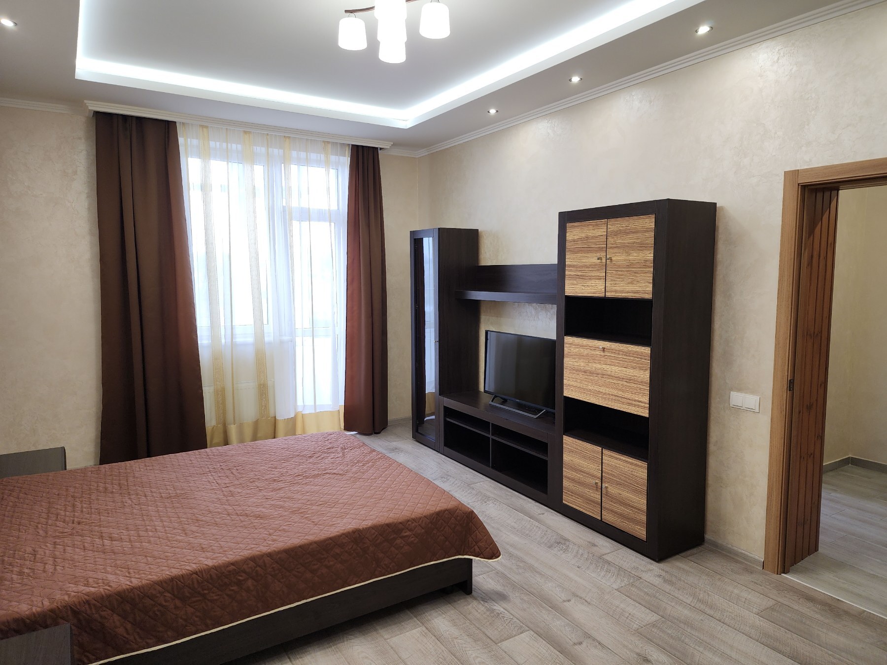 Оренда 1-кімнатної квартири 45 м², Квітки-Основ'яненко вул., 8Б