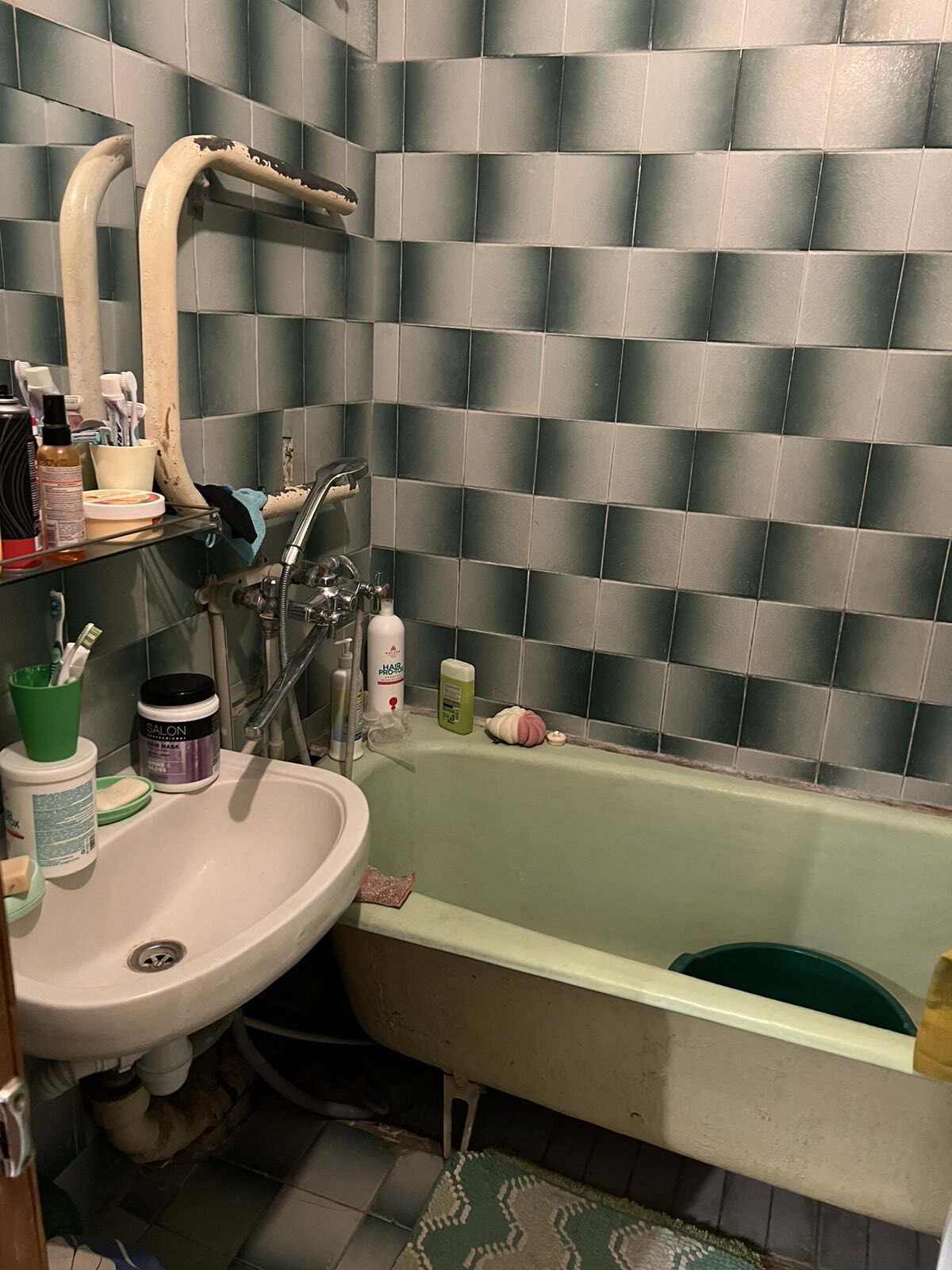 Продаж 3-кімнатної квартири 69 м², Валентиновская/ул. Гарибальди, ДОМ 1