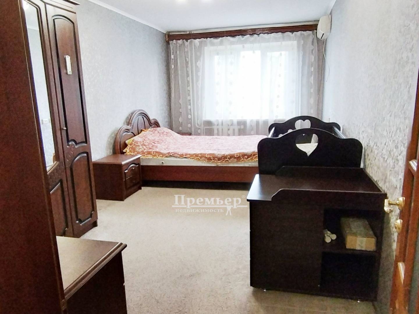 Продаж 4-кімнатної квартири 93 м², Махачкалинская вул.