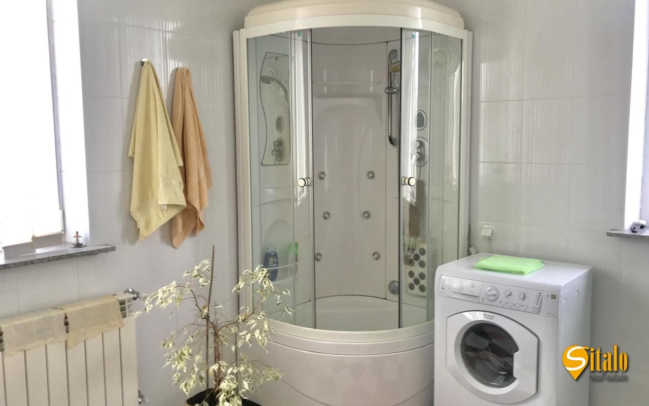 Продажа дома 480 м², 3-я Озерная ул.