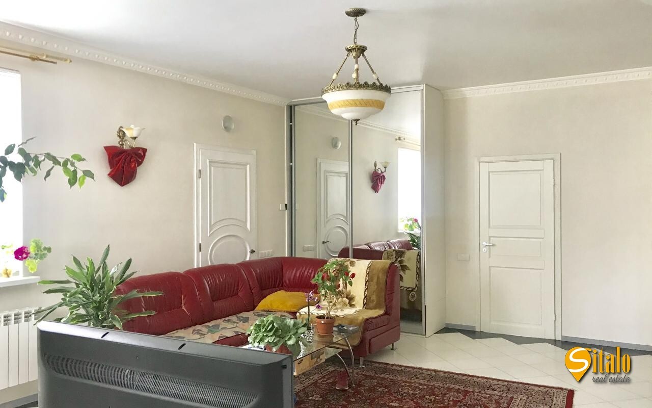 Продажа дома 480 м², 3-я Озерная ул.