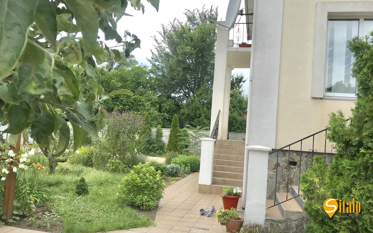 Продажа дома 480 м², 3-я Озерная ул.