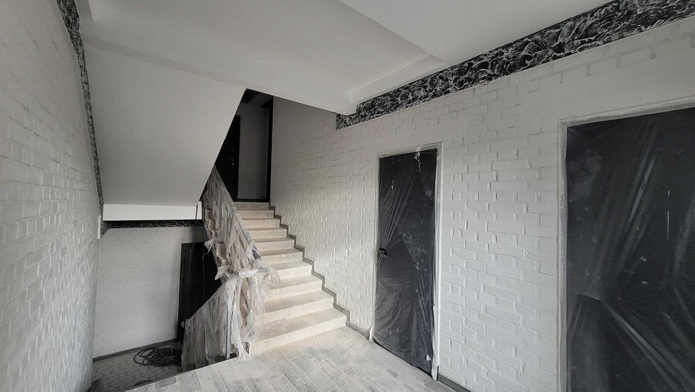 Продажа 2-комнатной квартиры 68.6 м², Озерная ул., 14