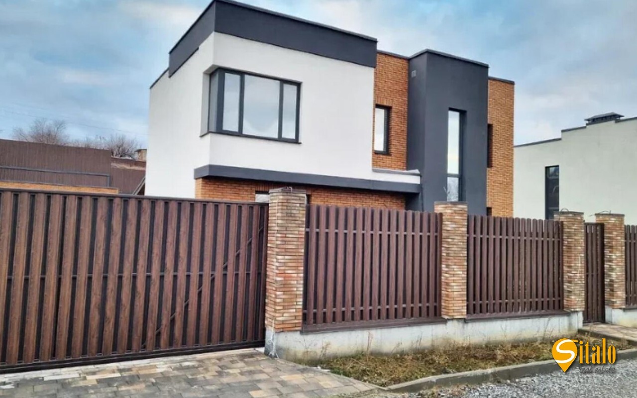 Продаж будинку 170 м²