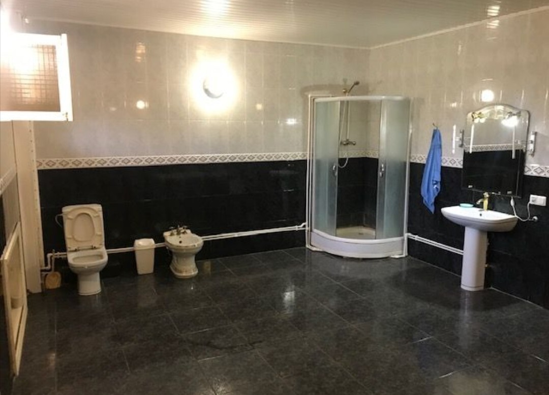 Оренда будинку 800 м²