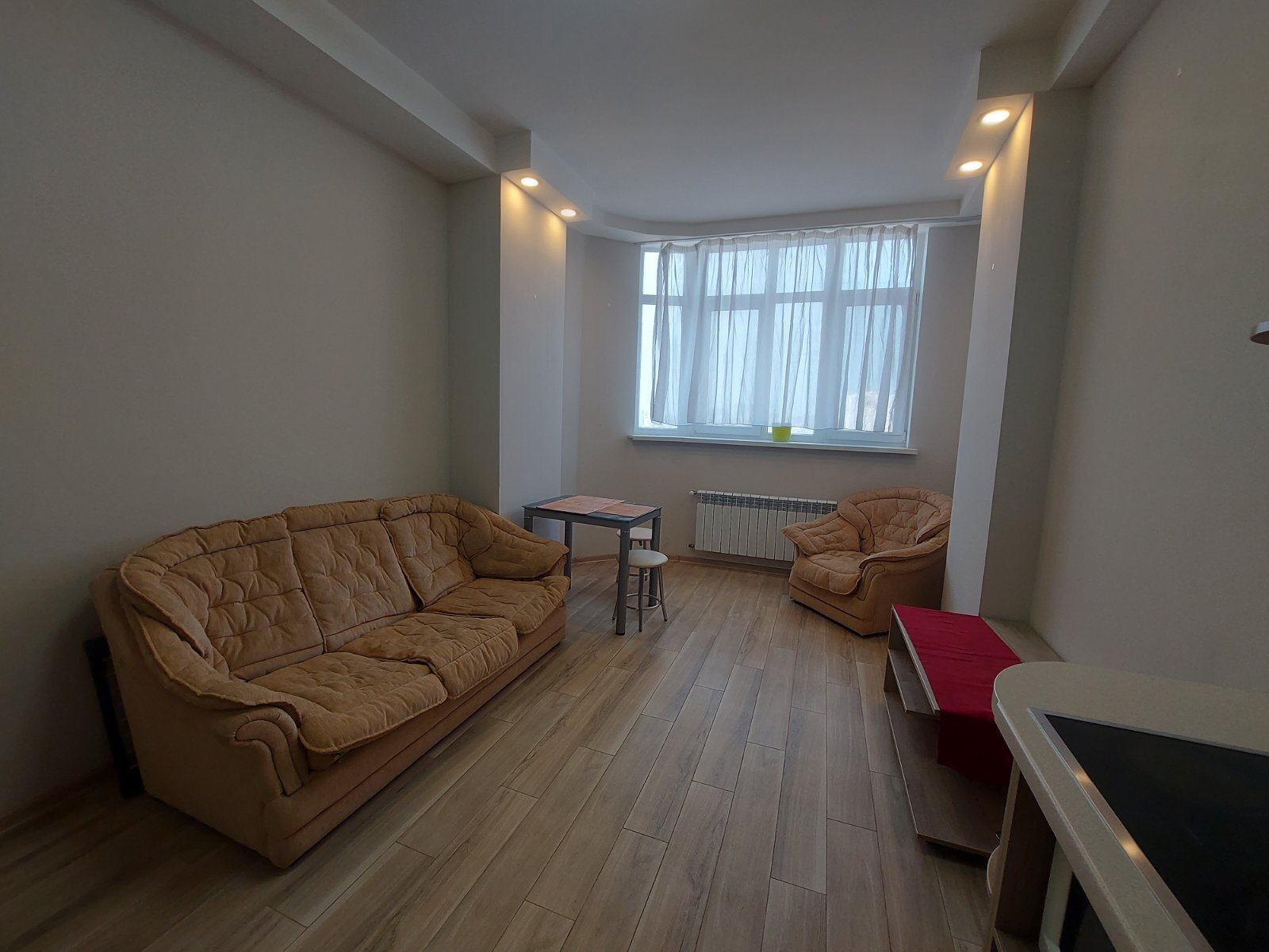 Аренда 1-комнатной квартиры 45 м², Небесной сотни просп., 3А К6