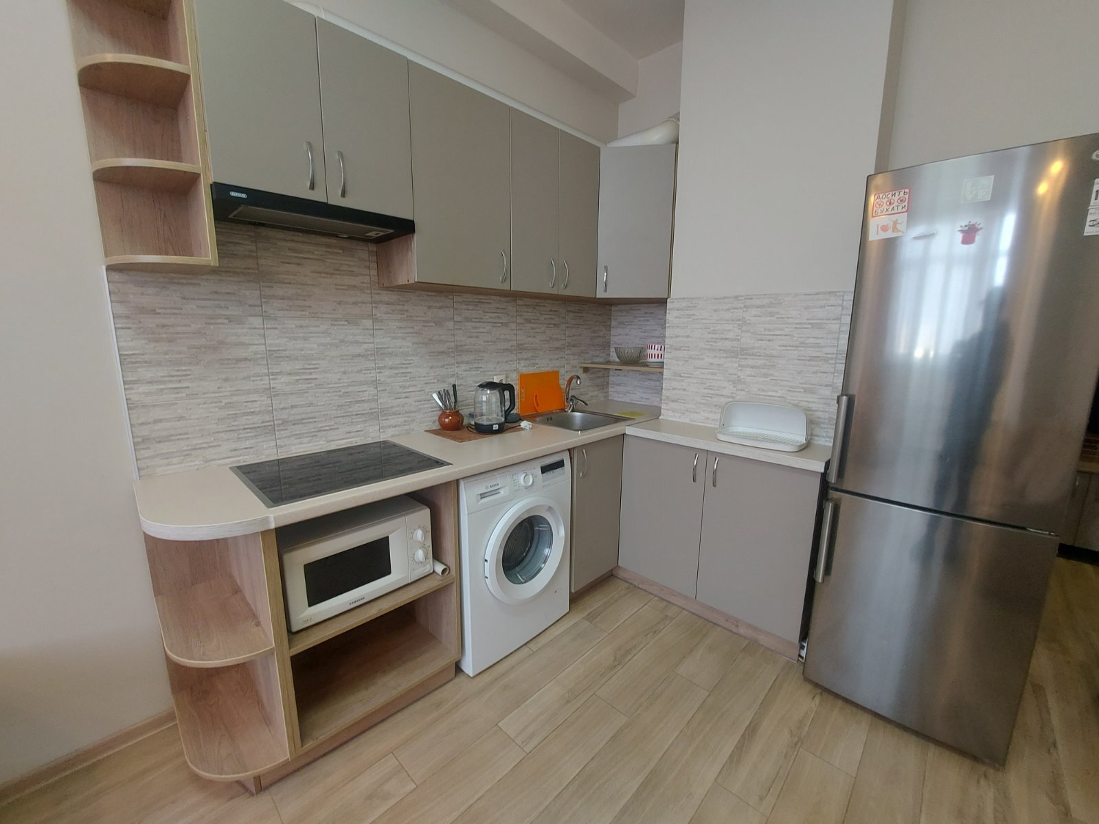 Аренда 1-комнатной квартиры 45 м², Небесной сотни просп., 3А К6