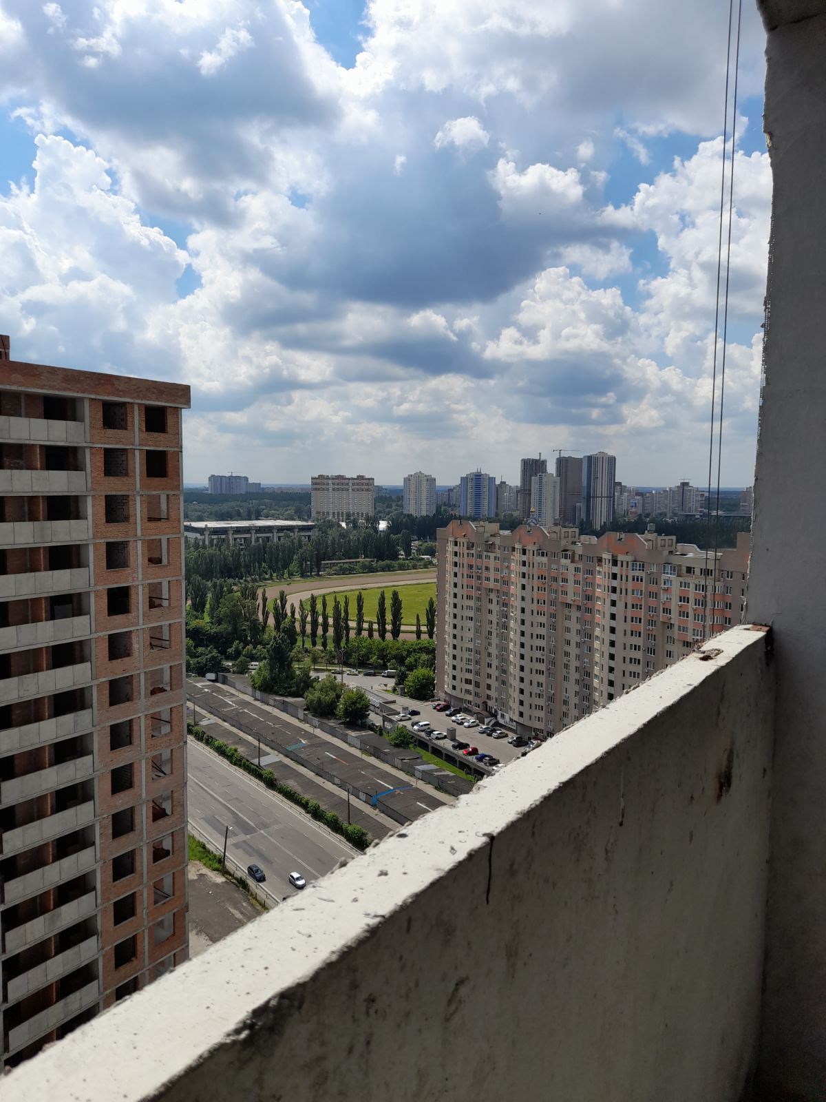 Продажа 1-комнатной квартиры 43 м², Академика Глушкова просп., 6